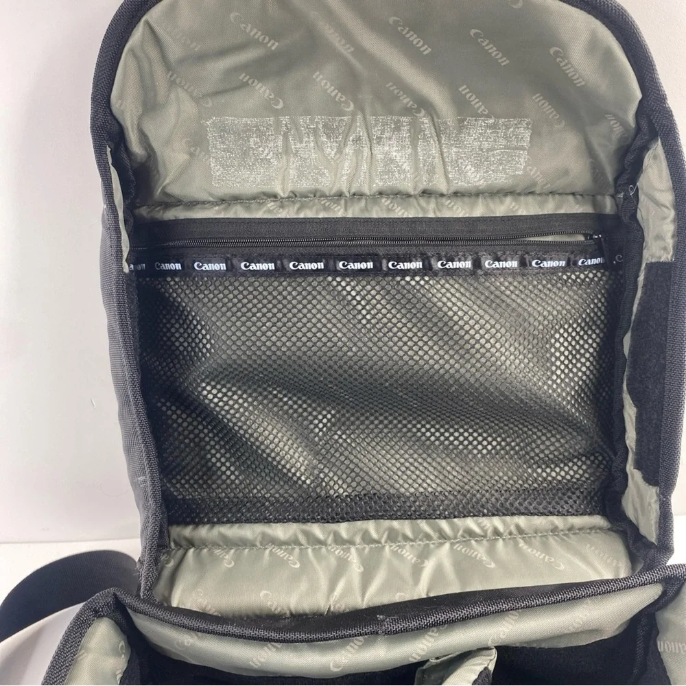 Canon 200DG Digital Gadget Bag - Black